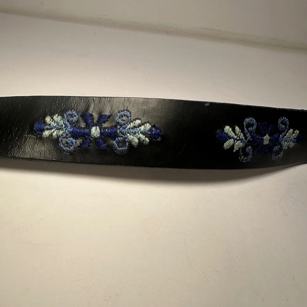 Kids Black Leather Belt Blue Floral Embroidery‎ Buckle Genuine Leather youth S